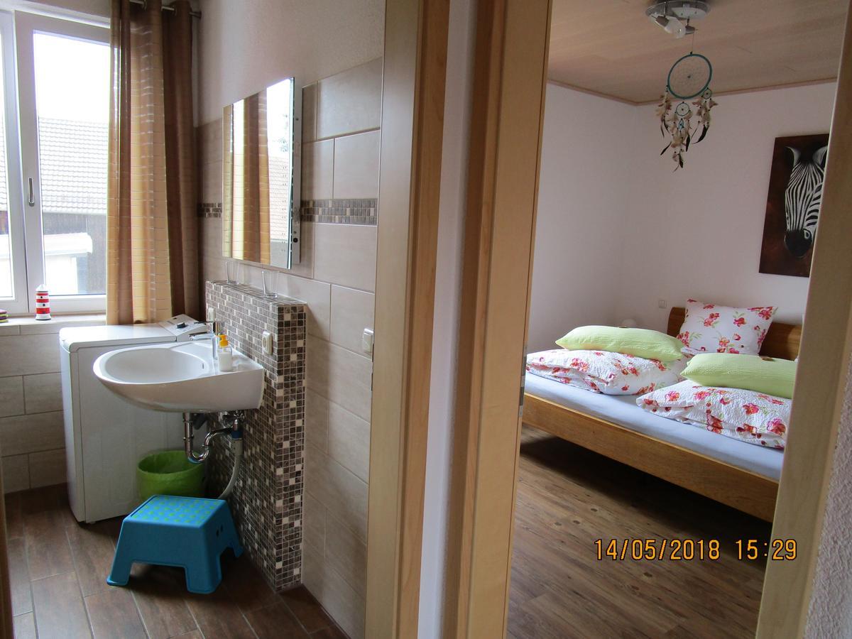 Ferienwohnung Rosa Obergessertshausen Екстериор снимка